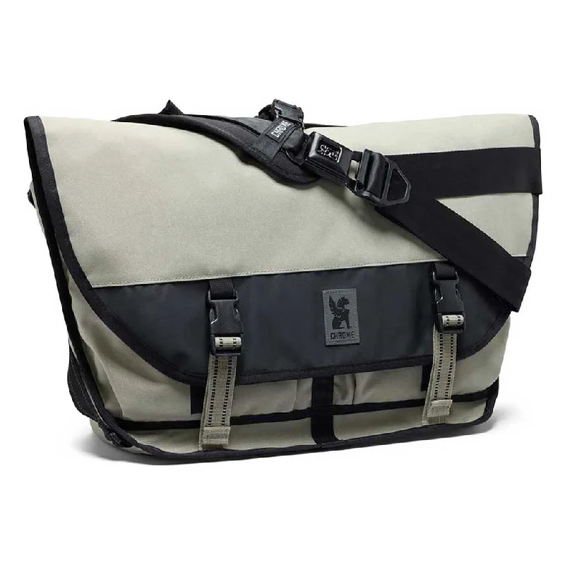 Citizen 24L Messenger